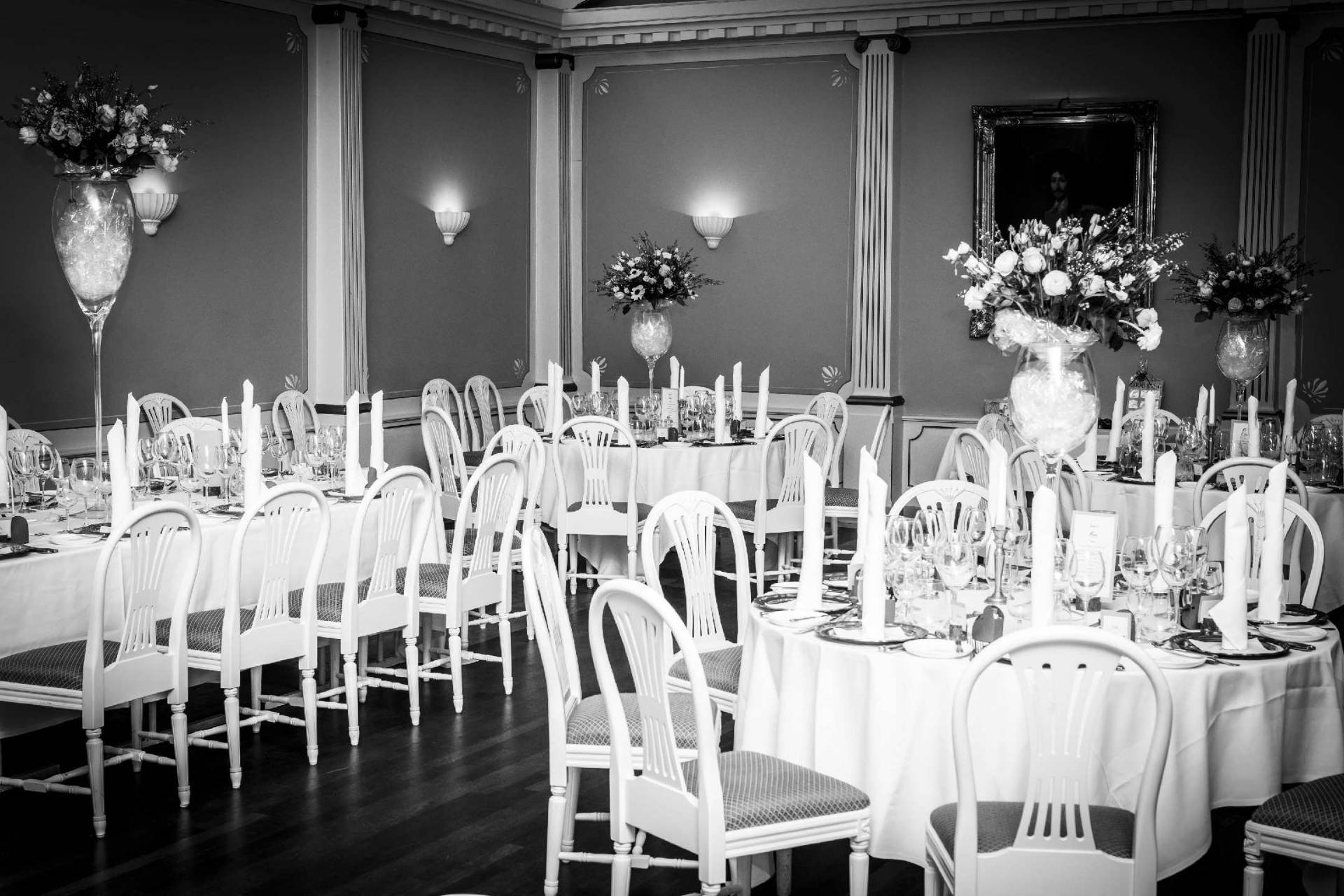 Festsalen pyntet til selskab